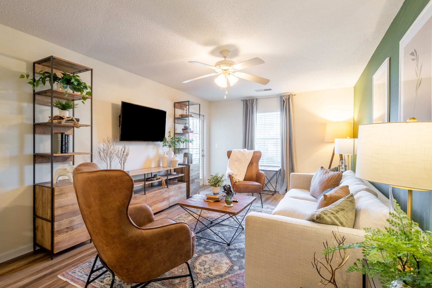 Apartment Features and Amenities Hawthorne at the Hall